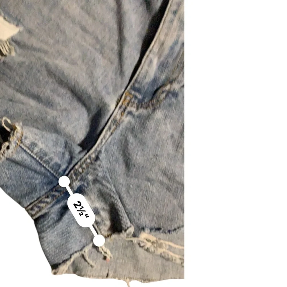 Hot Topic Distressed Skull Shorts - Picture 10 of 11